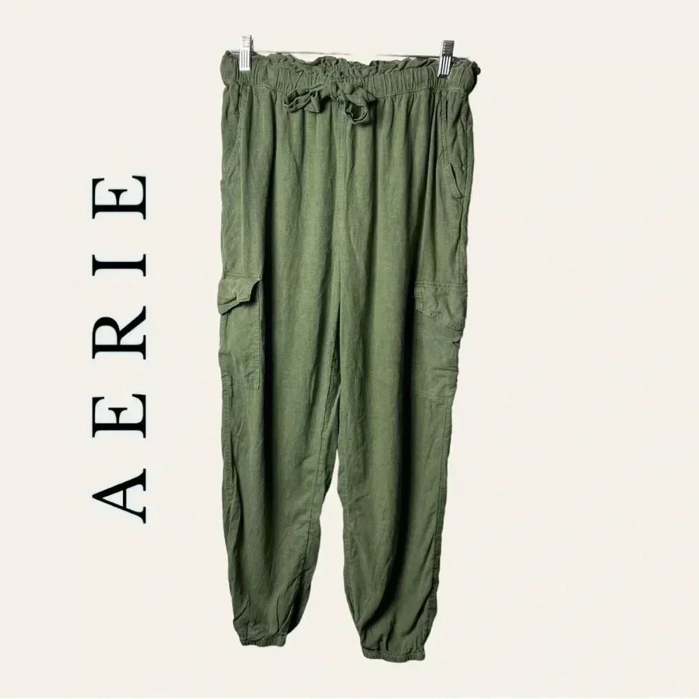 0302W. AERIE ELASTIC WAIST BAND PANTS/JOGGERS SIZE MEDIUM OLIVE GREEN IN COLOR